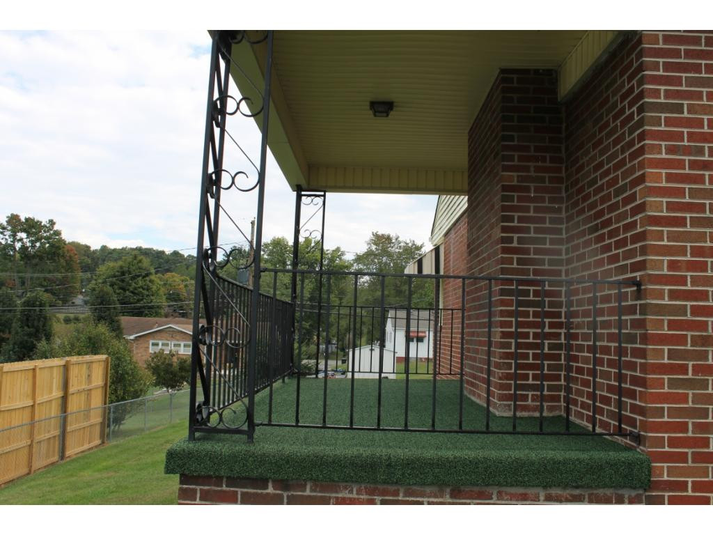 323 Sherwood Road Bristol, VA 24201 - Photo 17 of 21 Photo 17
