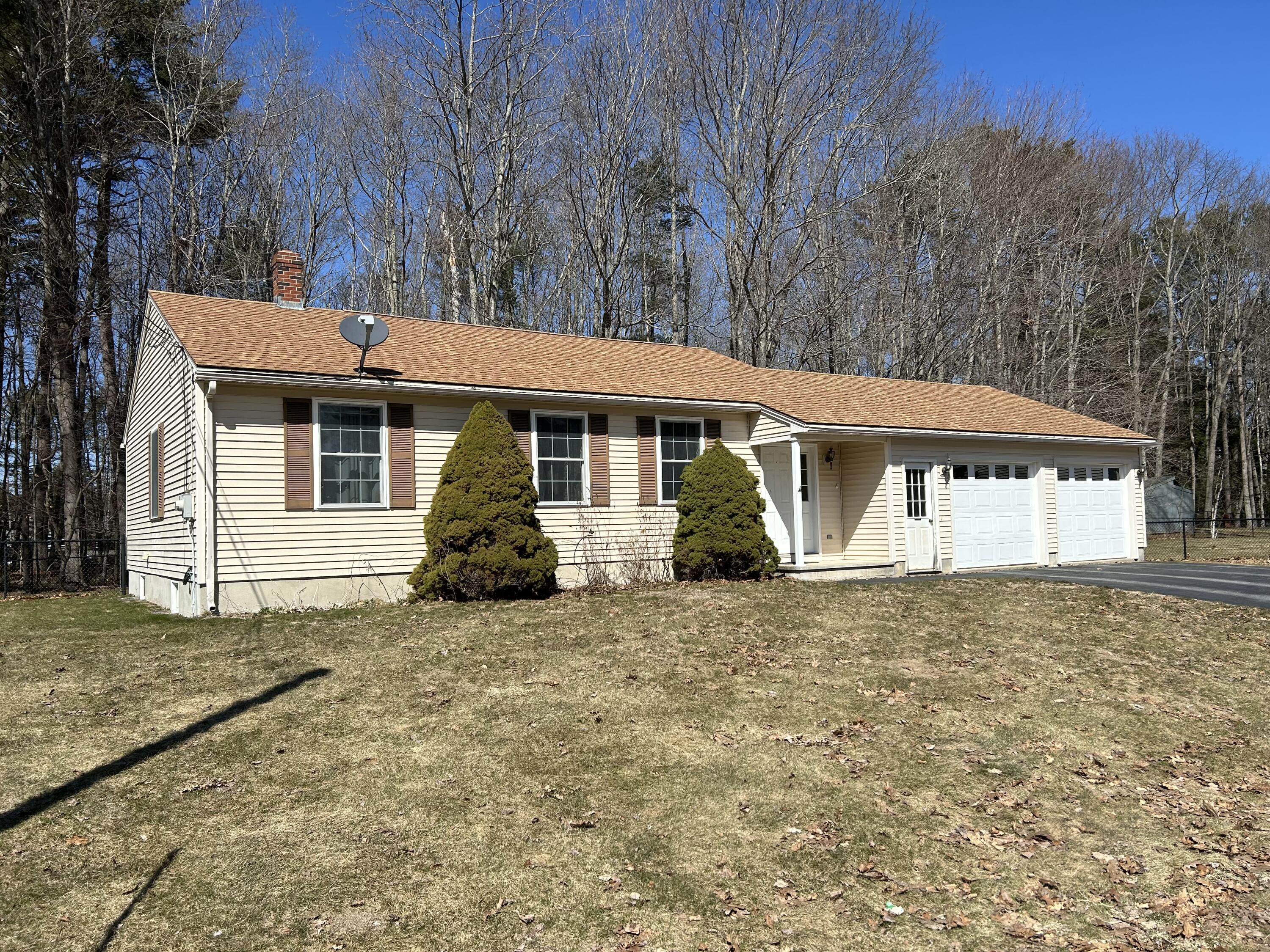 21 Kyle Street Brunswick, ME 04011 - Photo 2 of 28 21 Kyle Front 2