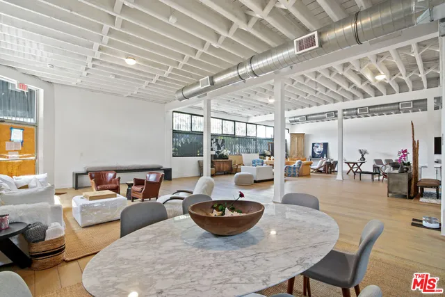 $2,900,000 | 2331 4th Street, Santa Monica, CA 90405