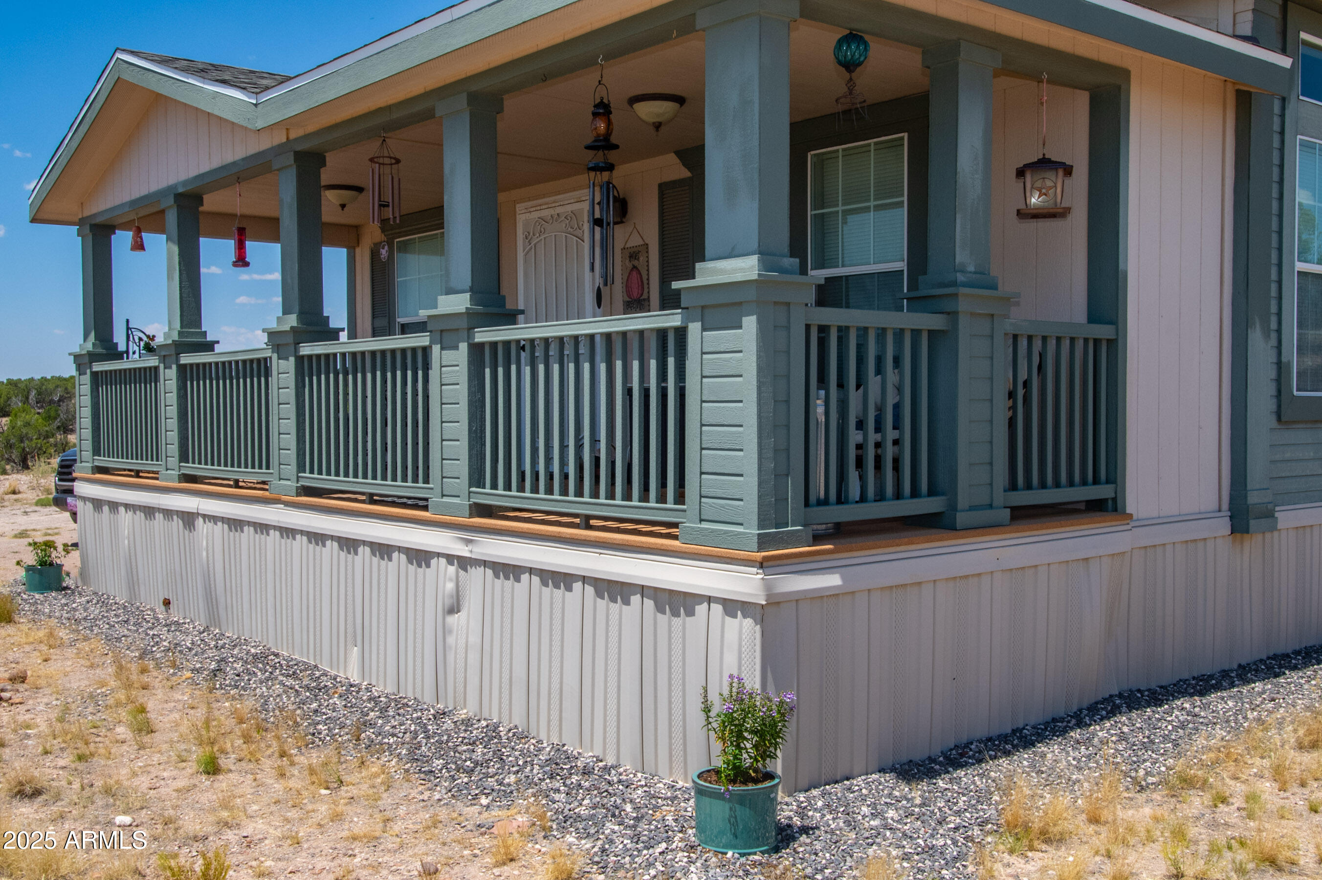 61 County Rd N6379 St. Johns, AZ 85936 - Photo 2 of 33 front view of a house with a fence