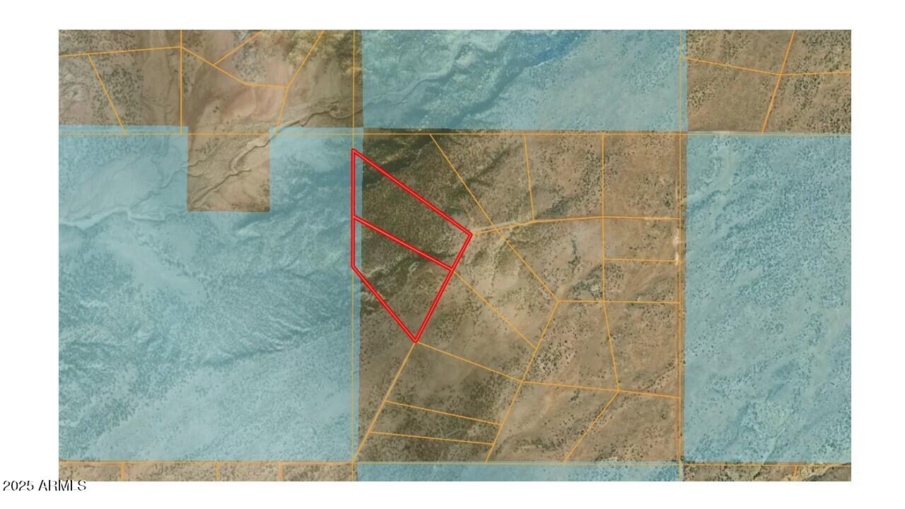 61 County Rd N6379 St. Johns, AZ 85936 - Photo 5 of 33 a bathroom with a shower