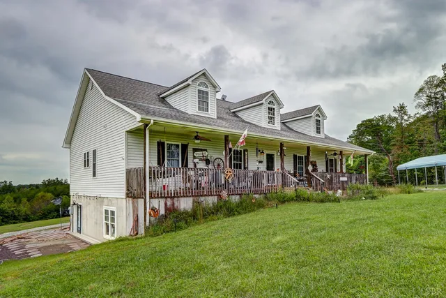 $445,000 | 2315 Roark Mill Road, Hurt, VA 24563