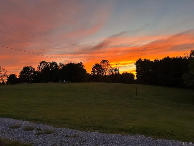 $445,000 | 2315 Roark Mill Road, Hurt, VA 24563