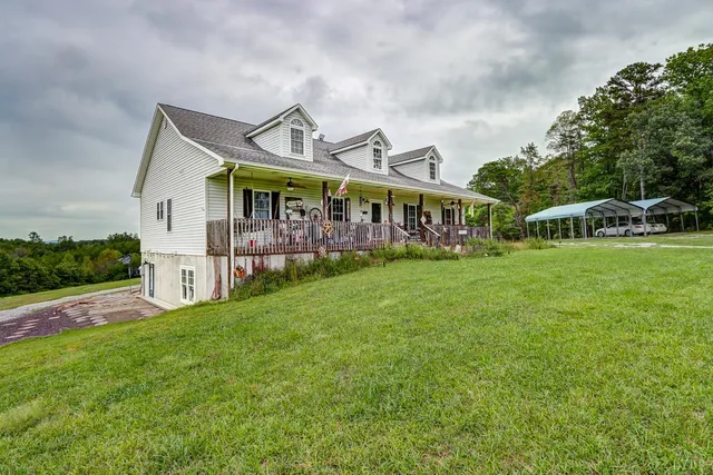 $445,000 | 2315 Roark Mill Road, Hurt, VA 24563