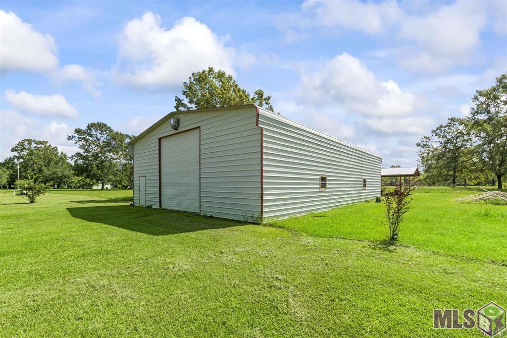 37688 Webb Road Denham Springs, LA 70706 - Photo 3 of 10 Gallery Image 3