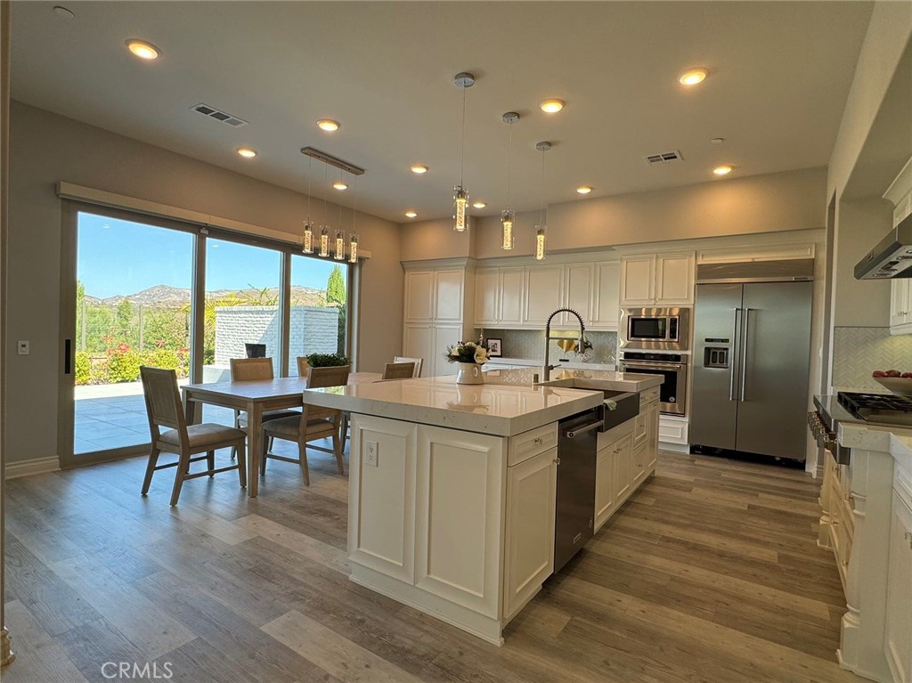 107 Ritual Irvine, CA 92618 - Photo 4 of 17