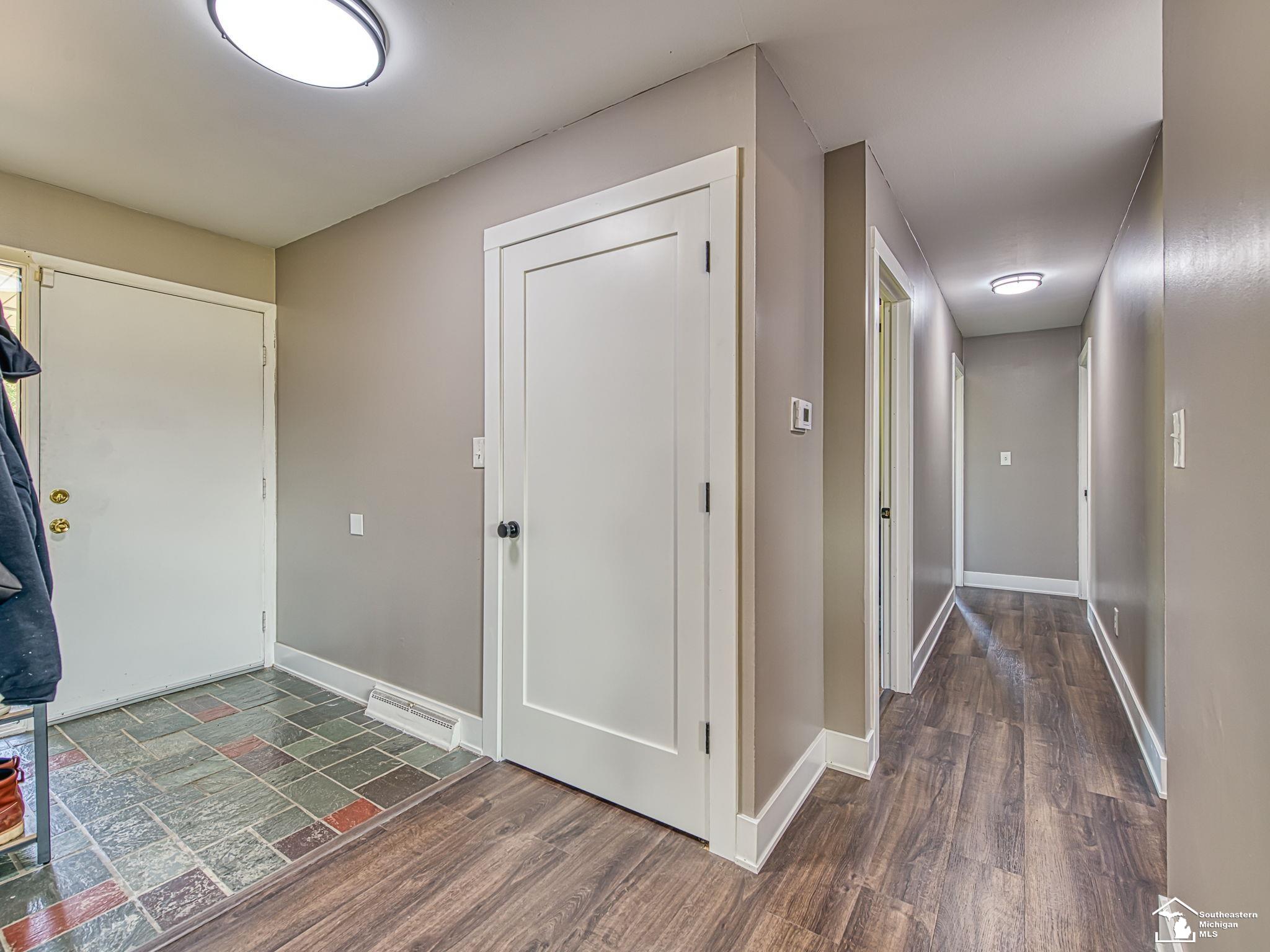 15255 Wheaton Road Brooklyn, MI 49230 - Photo 20 of 57 50188010-7f398a62-e6cb-43bd-b392-f4e8b2f30072.JPG