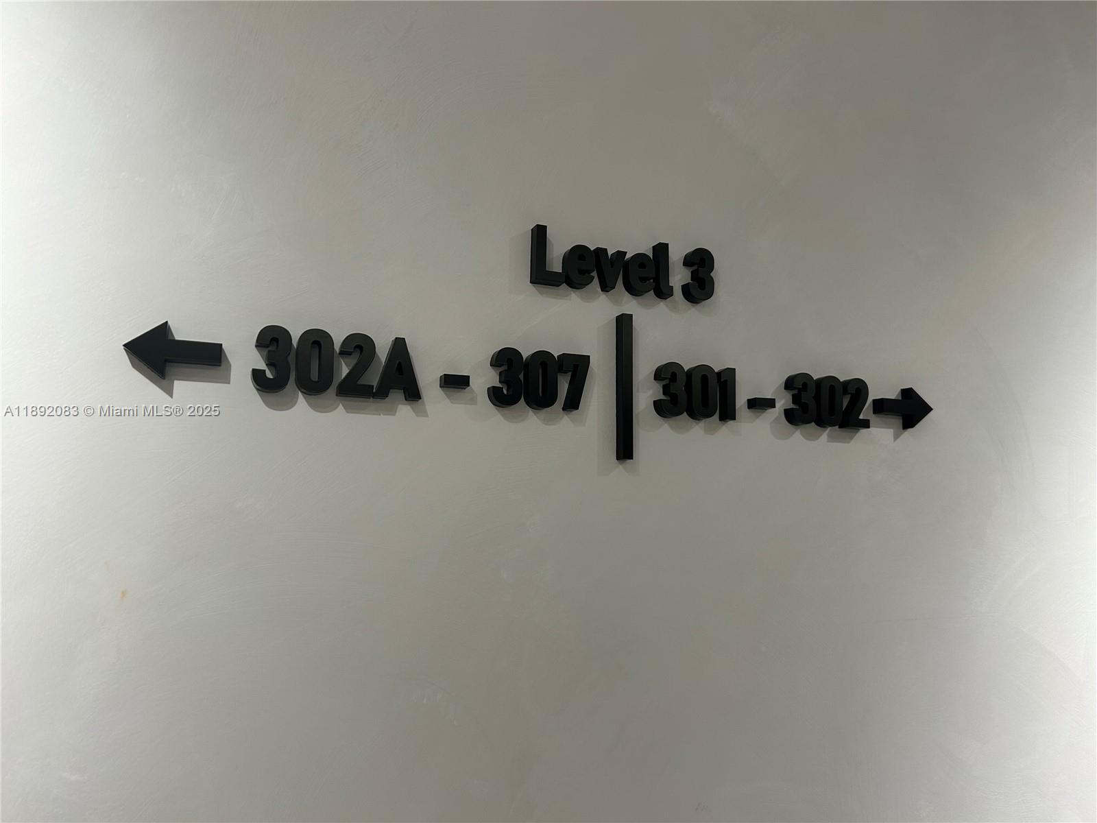 5415 Collins Avenue, Unit 302 Miami Beach, FL 33140 - Photo 10 of 33