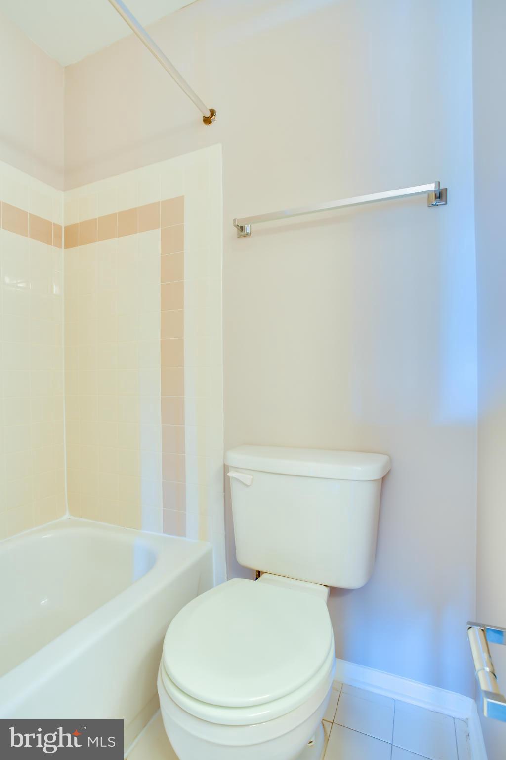 1703 Ascot Way, Unit K Reston, VA 20190 - Photo 12 of 28 Bath (Master)