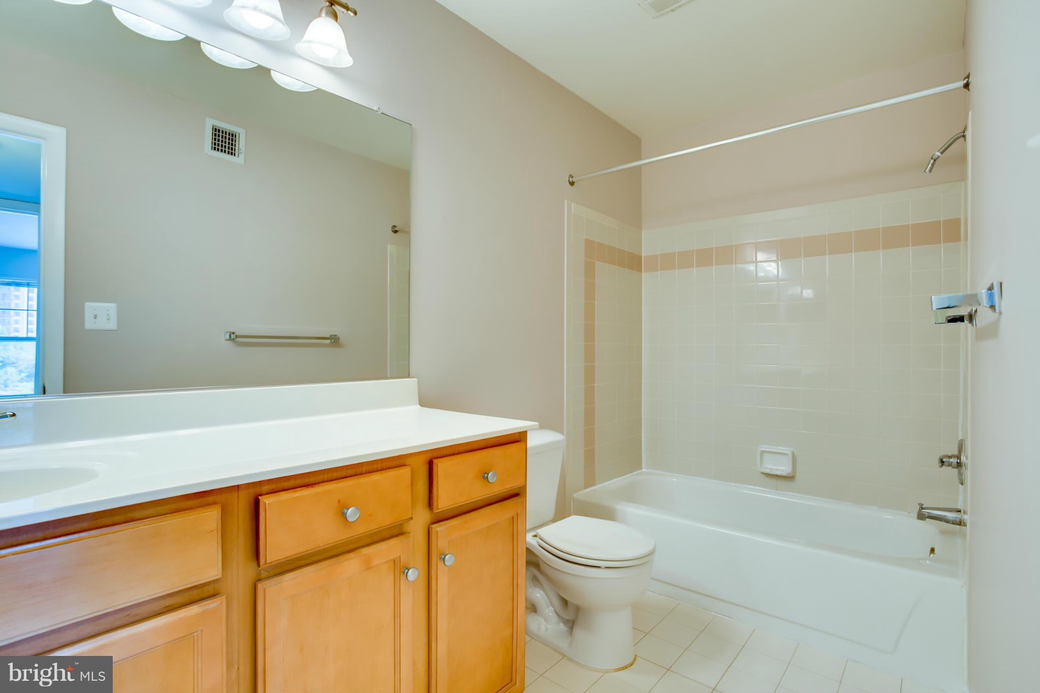 1703 Ascot Way, Unit K Reston, VA 20190 - Photo 16 of 28 Bath