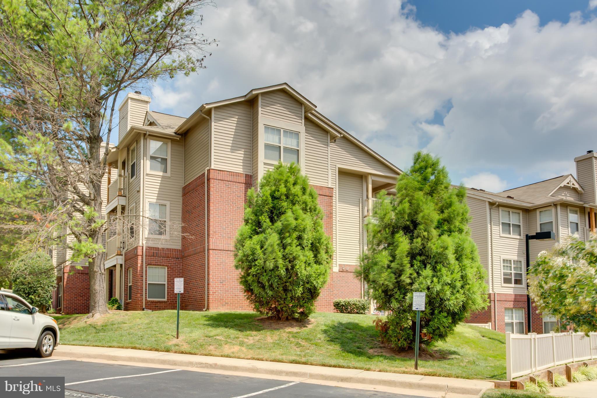 1703 Ascot Way, Unit K Reston, VA 20190 - Photo 25 of 28 Exterior (General)