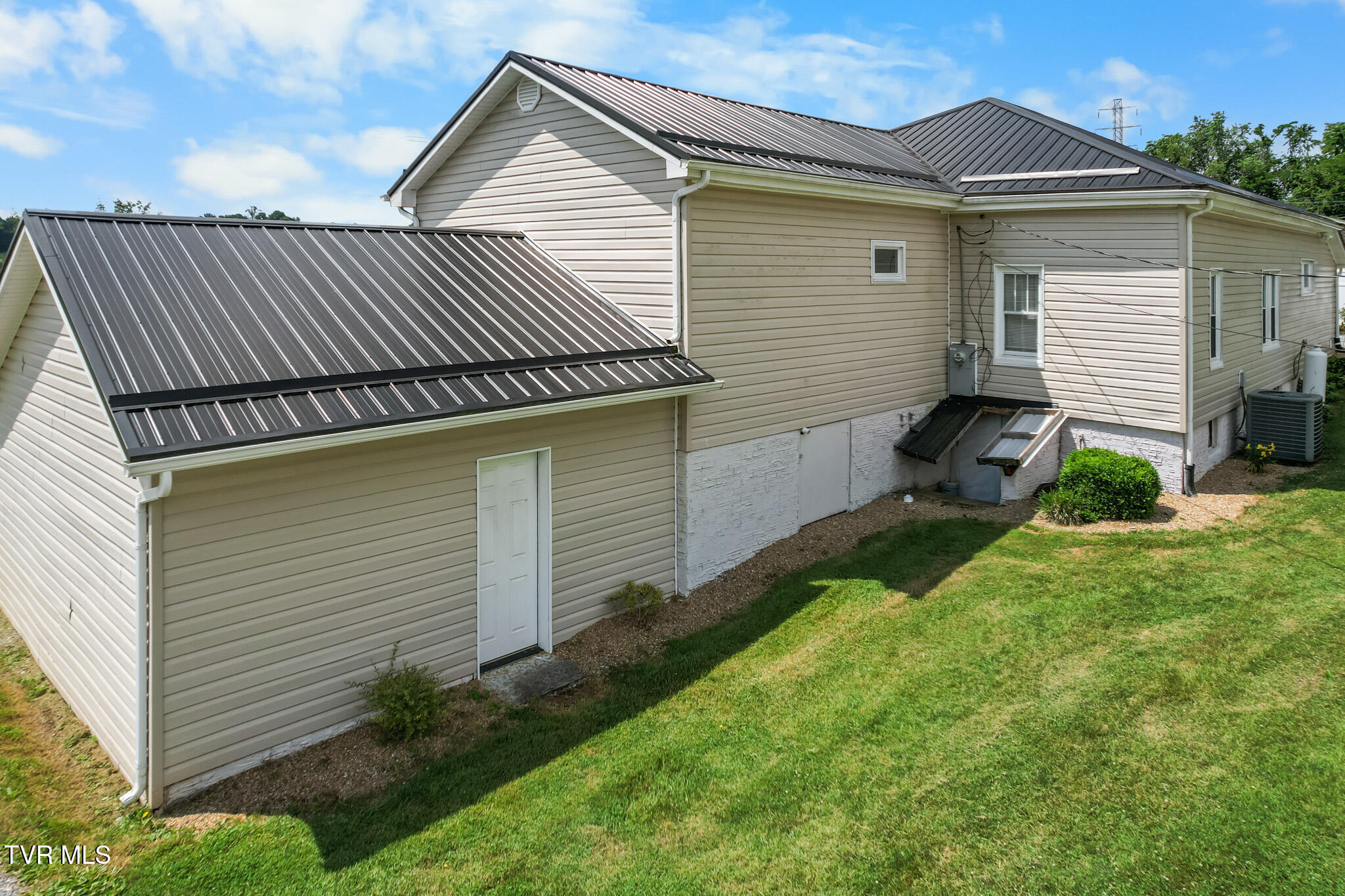 17461 Wyndale Road Abingdon, VA 24210 - Photo 28 of 35 DJI_0092 - Copy
