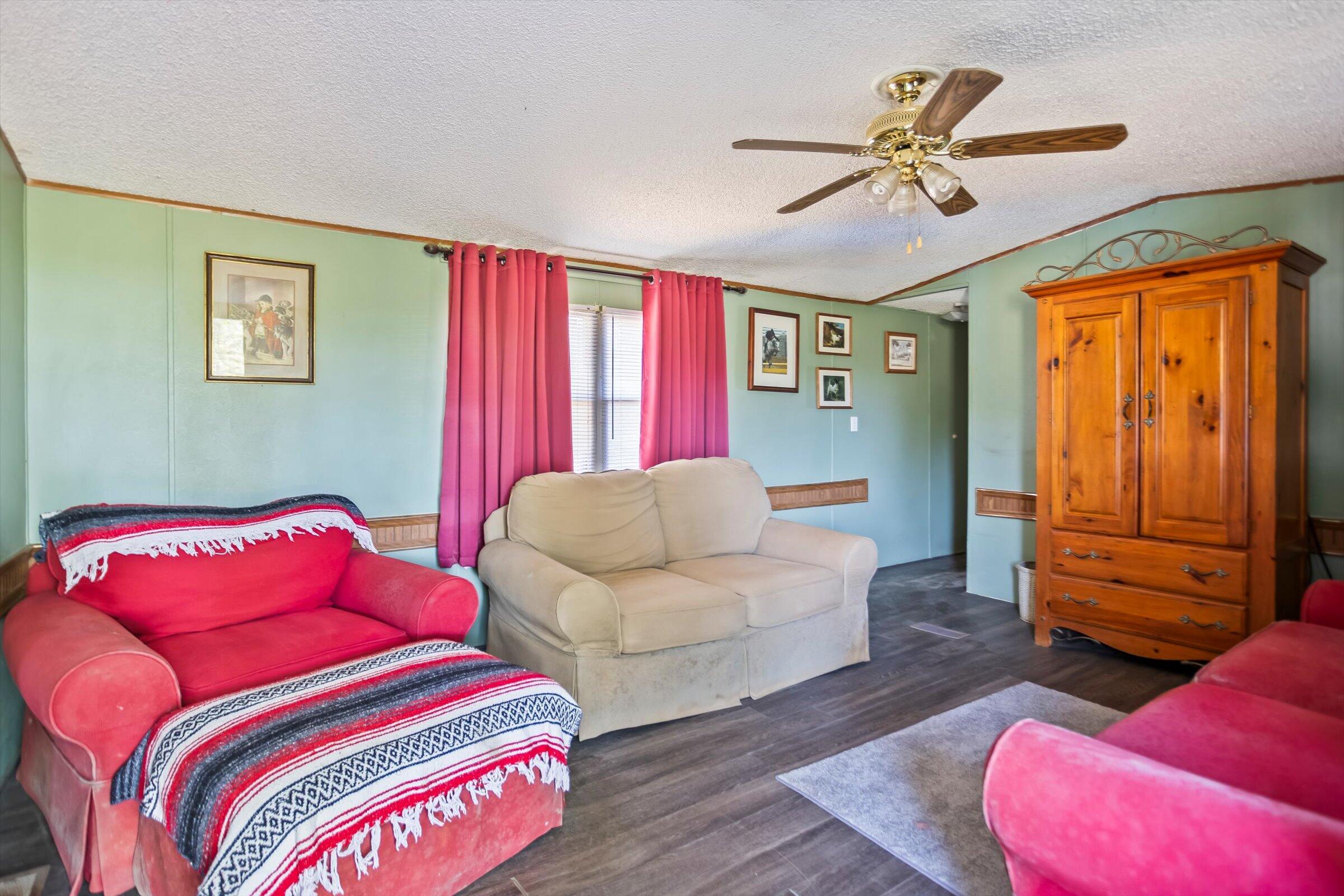 289 Beck Road Williston, SC 29853 - Photo 6 of 28