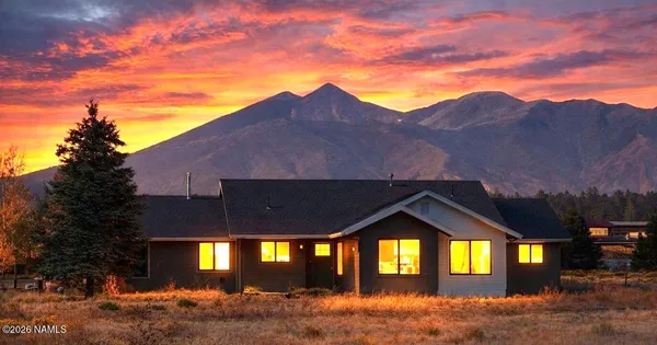 $699,900 | 7335 Golden Eagle Drive, Flagstaff, AZ 86004