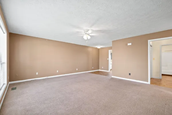 $750 | 306 Thompsonville Lane, Unit 907, Oak Grove, KY 42262