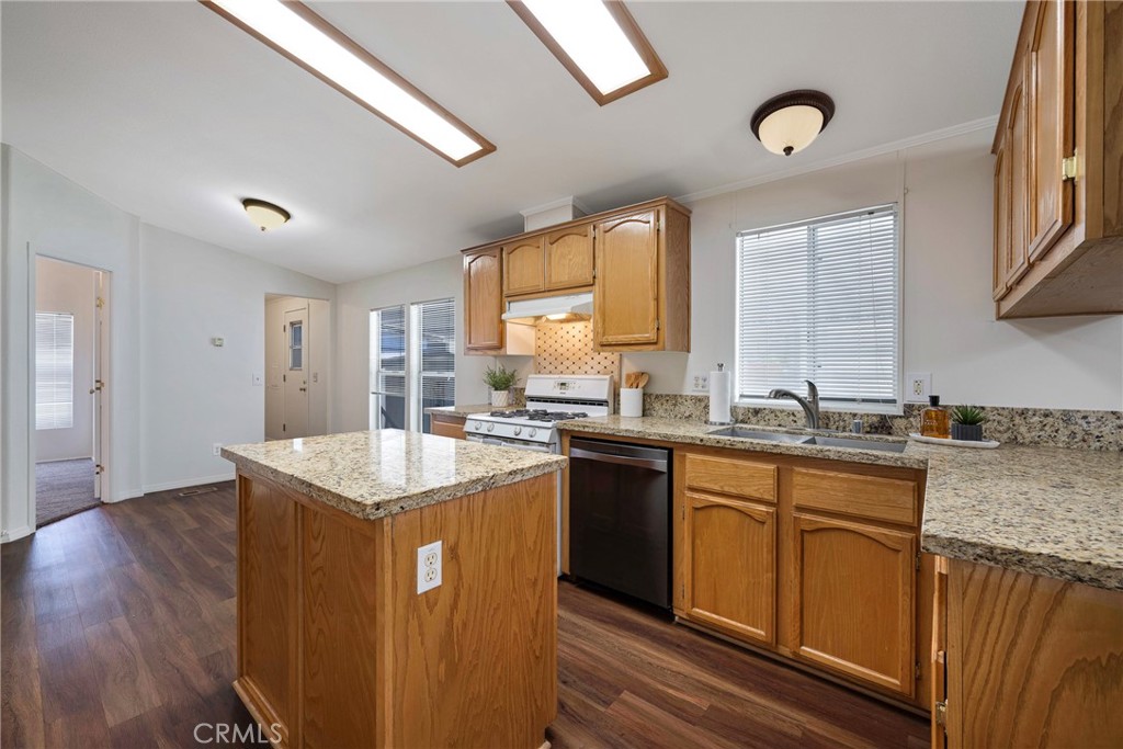 300 North Rampart Street, Unit 197 Orange, CA 92868 - Photo 3 of 51