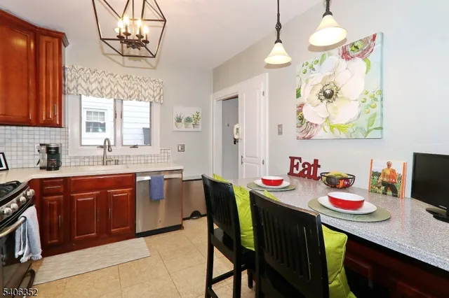 $659,000 | 113 Columbia Avenue, Cranford, NJ 07016