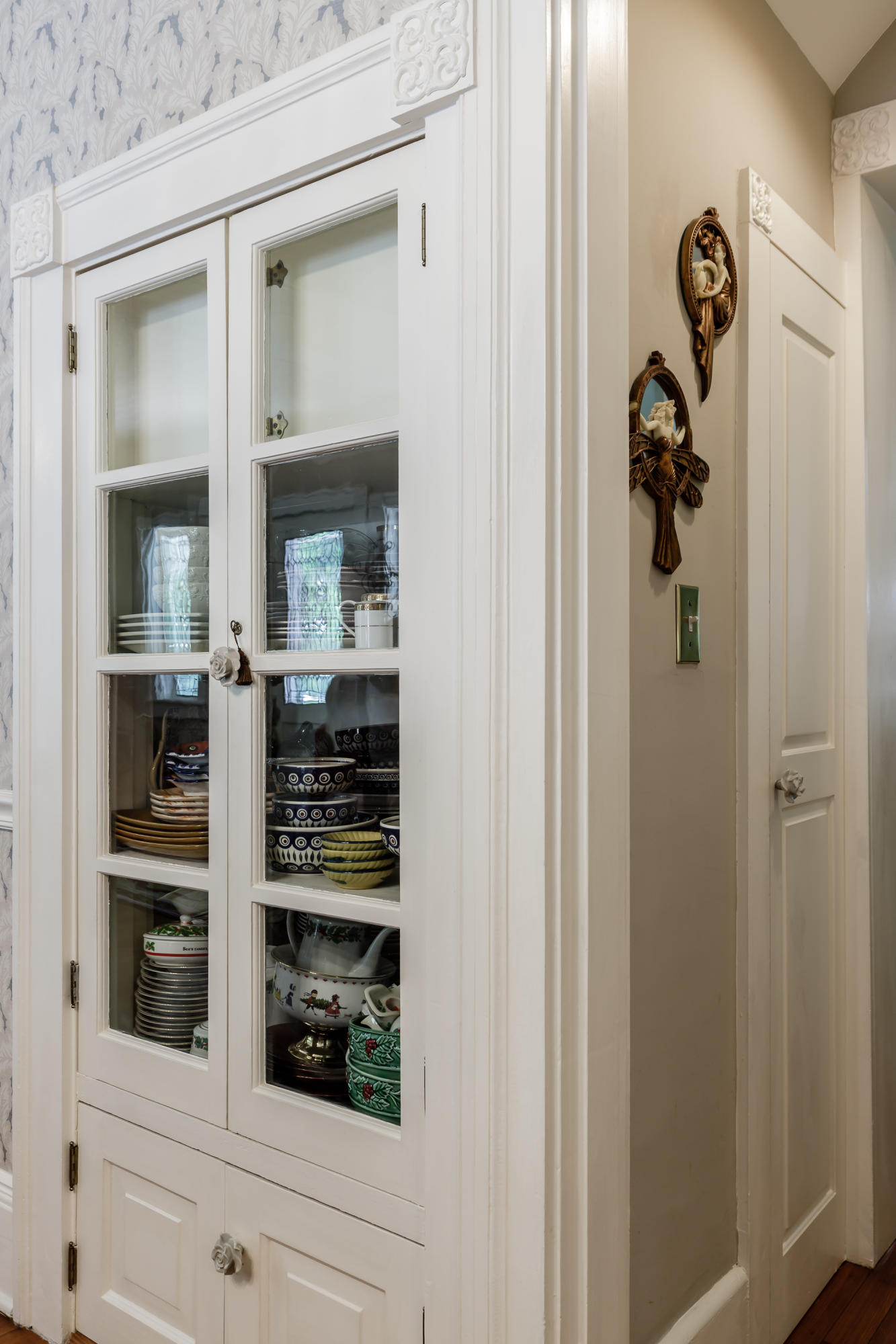 70 Laurel Road Pinehurst, NC 28374 - Photo 9 of 43 Dining Room Built Ins