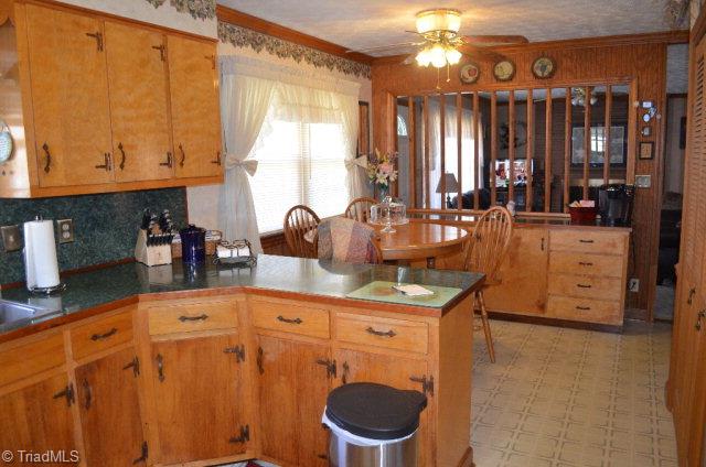 618 Roundhill Church Road Traphill, NC 28685 - Photo 7 of 14 Gallery Image 7