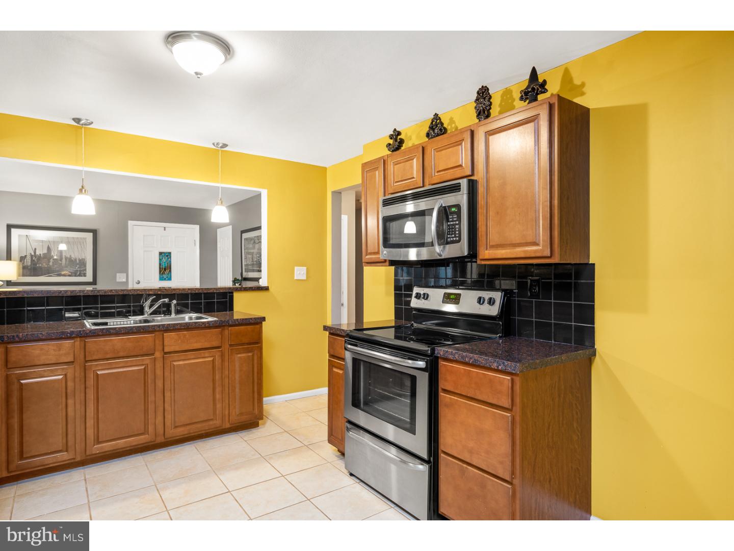 26 Georgetown Road Chesterfield, NJ 08562 - Photo 13 of 25 Kitchen