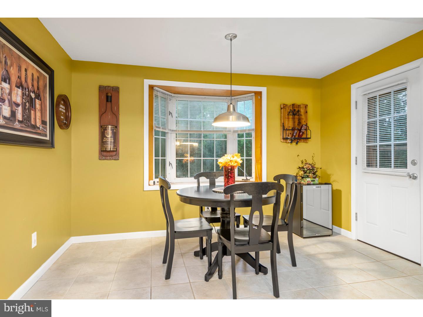 26 Georgetown Road Chesterfield, NJ 08562 - Photo 15 of 25 Breakfast Room