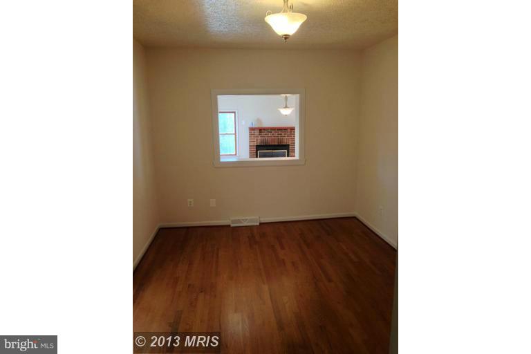 6030 Hunt Club Road Elkridge, MD 21075 - Photo 14 of 22 Dining Room