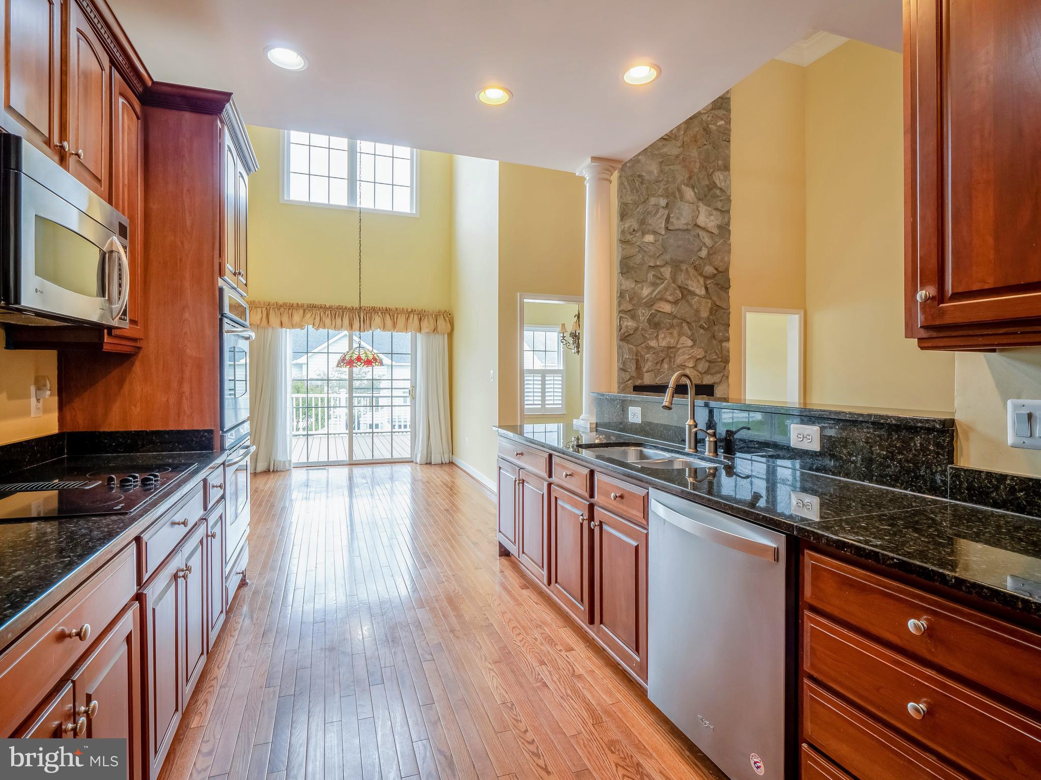 13191 Triple Crown Loop Gainesville, VA 20155 - Photo 13 of 40 Eat In Kitchen