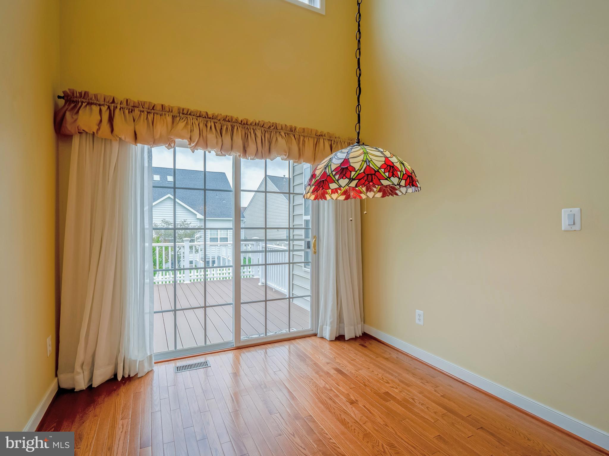 13191 Triple Crown Loop Gainesville, VA 20155 - Photo 17 of 40 Eat in Kitchen