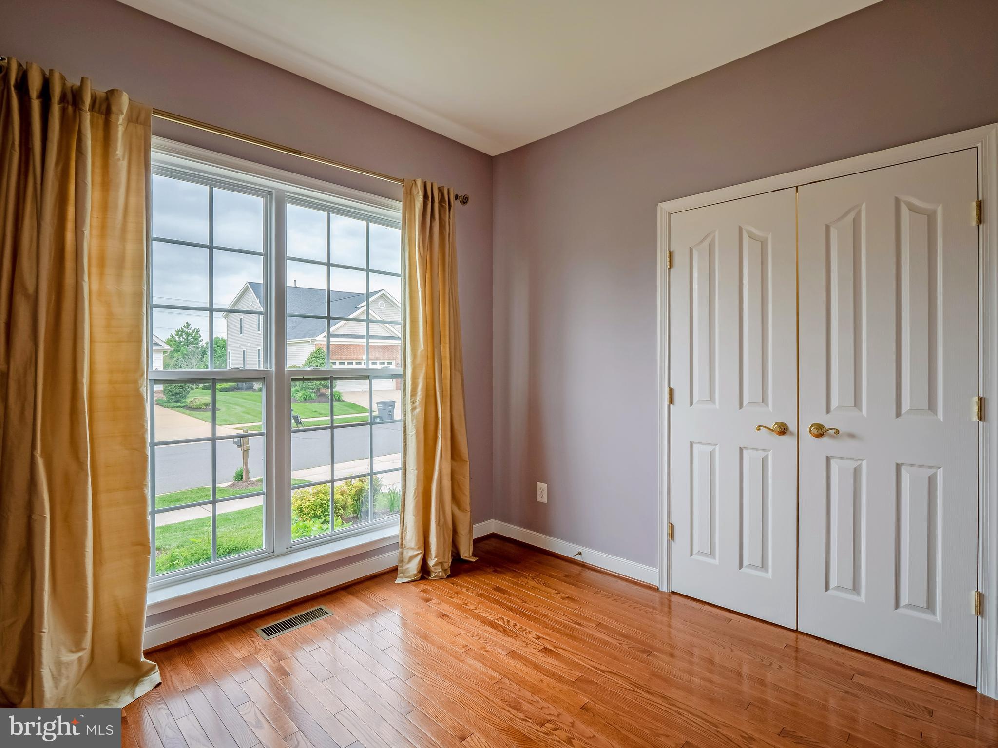 13191 Triple Crown Loop Gainesville, VA 20155 - Photo 19 of 40 Main level office