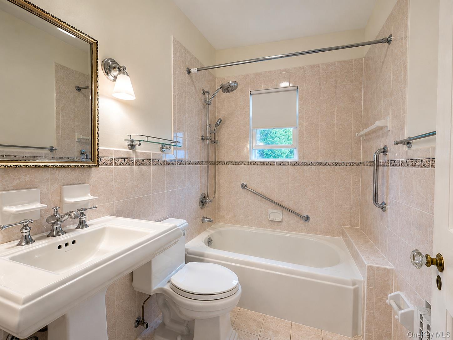 42 Crestview Street, Unit 2 New Rochelle, NY 10801 - Photo 17 of 18 Gallery Image 17