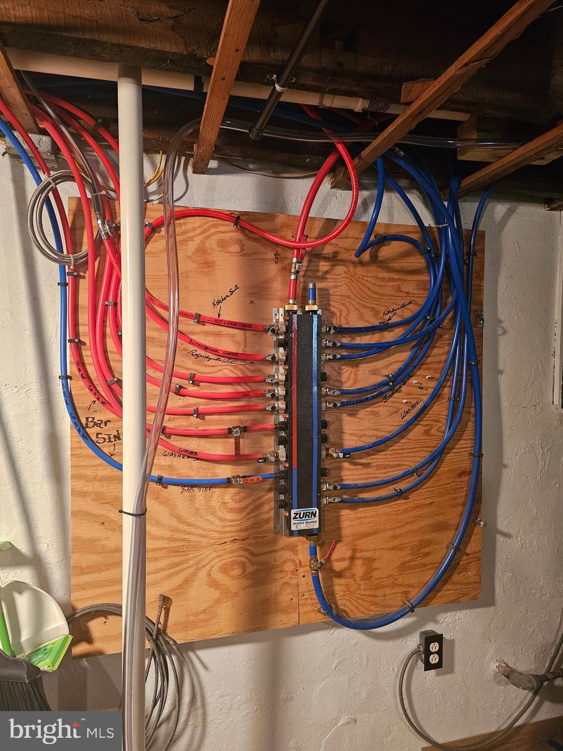 2349 Galloway Road Bensalem, PA 19020 - Photo 45 of 76