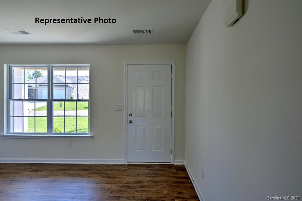 8039 Starnes Randall Road Charlotte, NC 28215 - Photo 4 of 31 Gallery Image 4