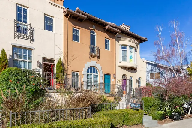 $1,898,000 | 484 Gabilan Street, Los Altos, CA 94022