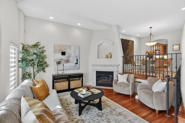 $1,898,000 | 484 Gabilan Street, Los Altos, CA 94022