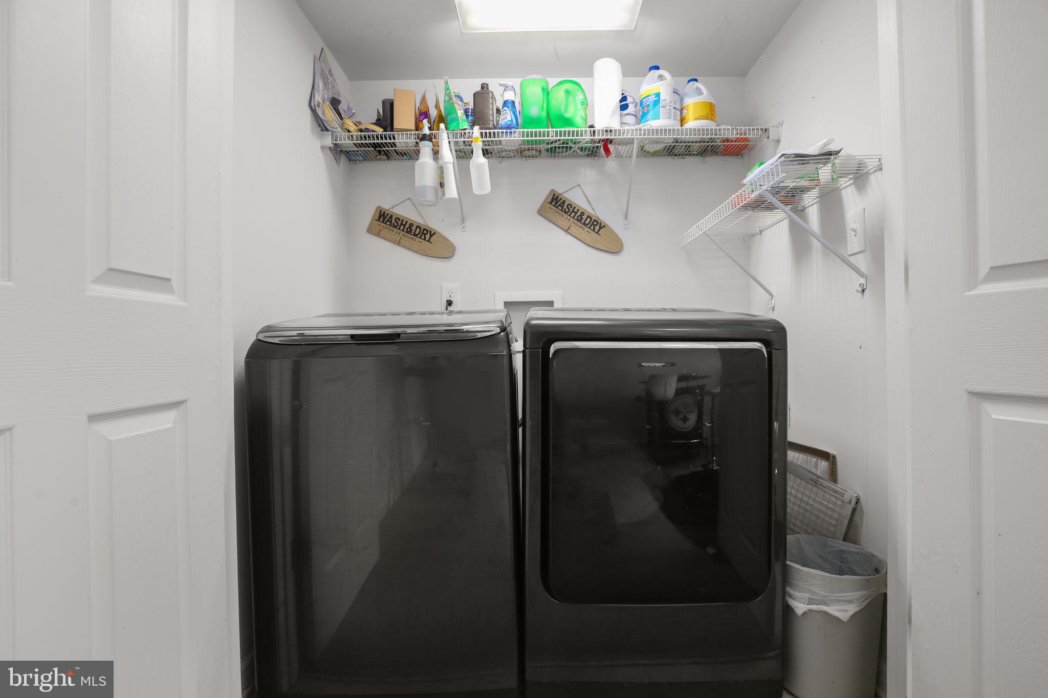 317 12th Street Colonial Beach, VA 22443 - Photo 26 of 28 a utility room with dryer and washer
