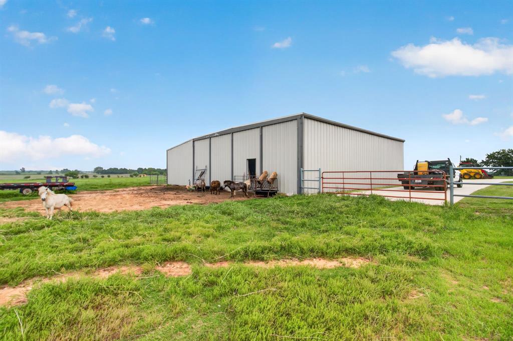 3914 Alamo Road Bowie, TX 76230 - Photo 26 of 34