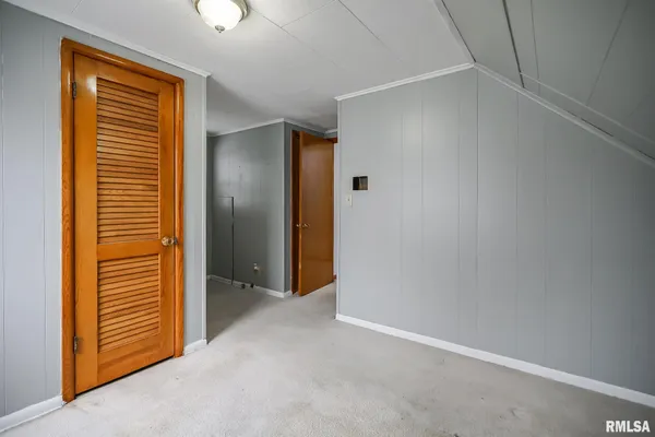 $137,500 | 1026 East Richwoods Boulevard, Peoria, IL 61603