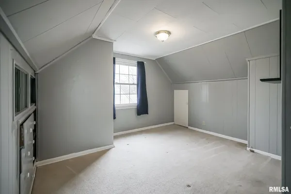 $137,500 | 1026 East Richwoods Boulevard, Peoria, IL 61603