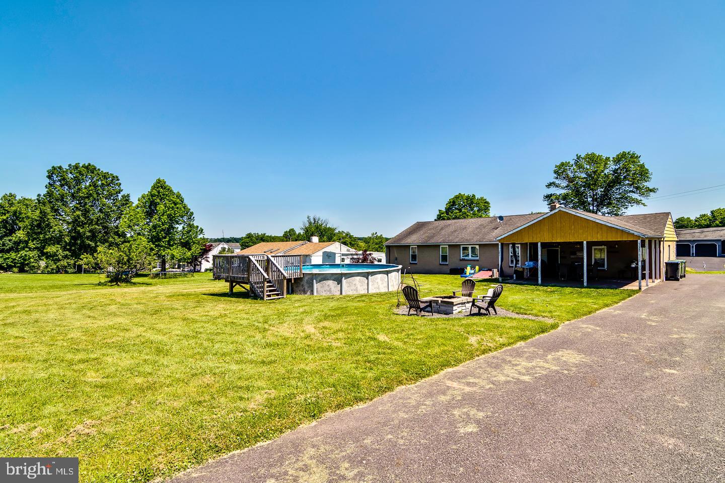 866 Allentown Road Telford, PA 18969 - Photo 24 of 26 a swimming pool with an outdoor seating