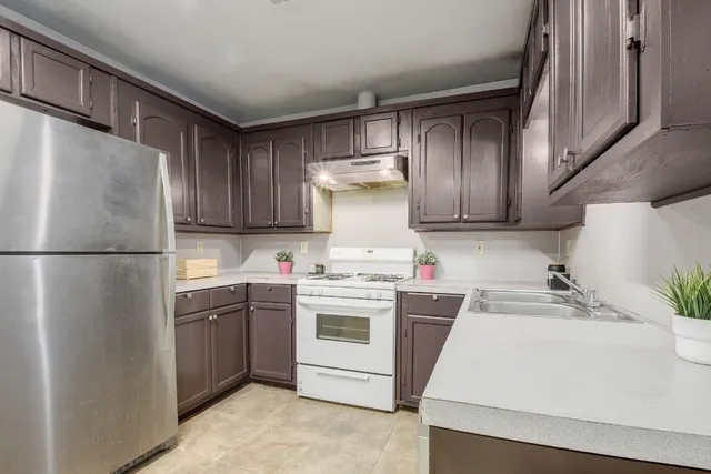 $1,750 | 6209 Langham Street, Austin, TX 78741