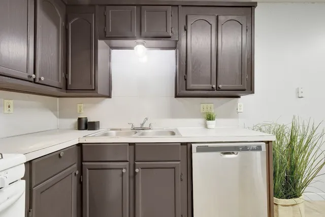 $1,750 | 6209 Langham Street, Austin, TX 78741