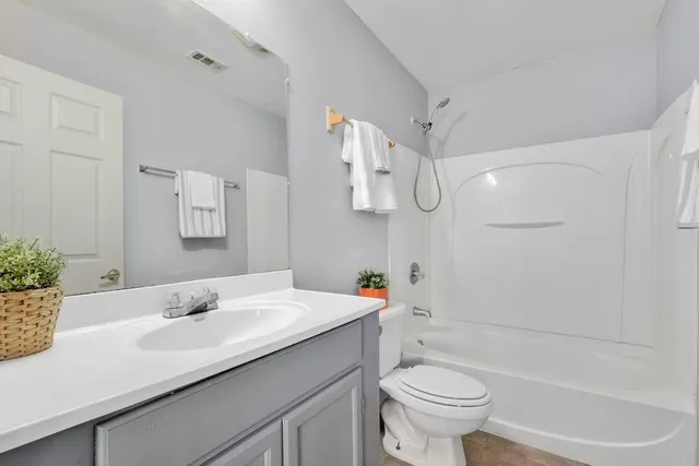 $1,750 | 6209 Langham Street, Austin, TX 78741