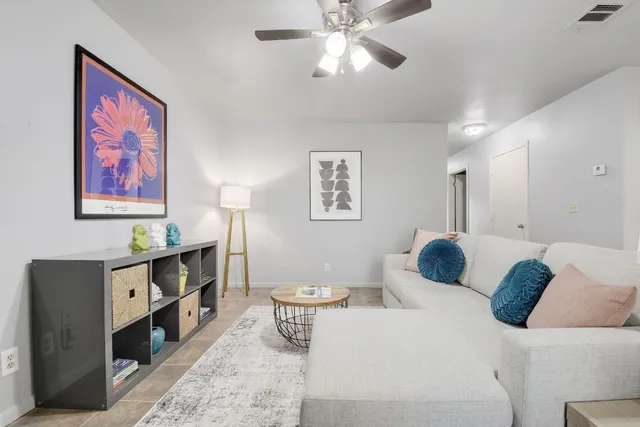 $1,750 | 6209 Langham Street, Austin, TX 78741