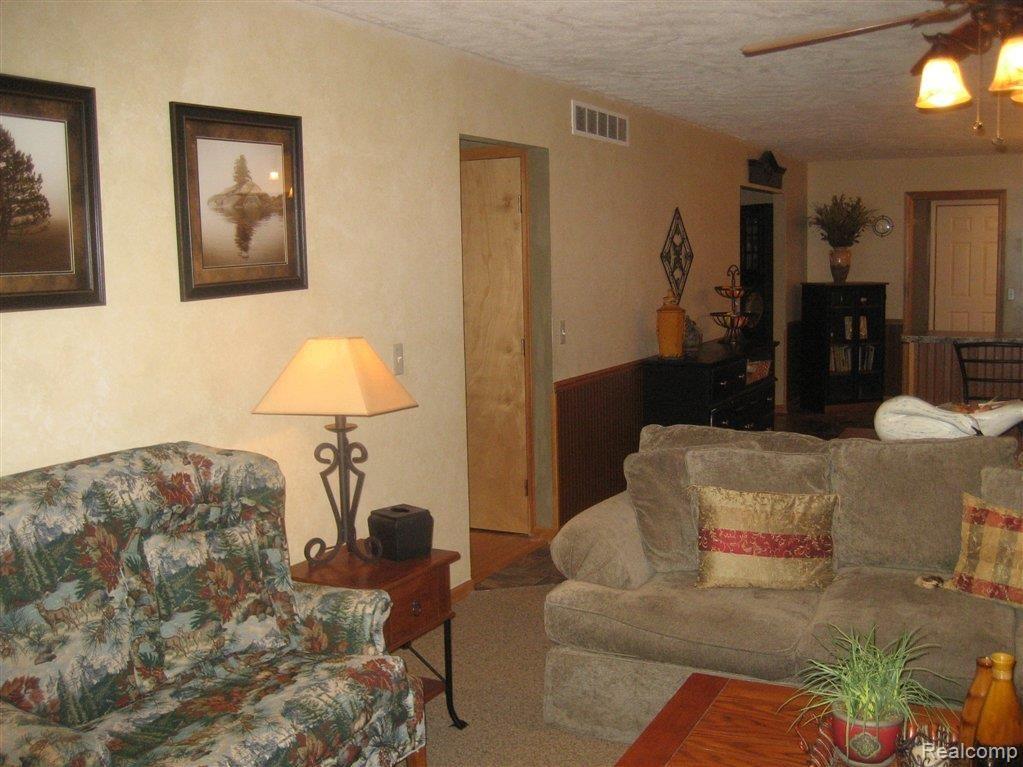 3013 Brewer Road Howell, MI 48855 - Photo 18 of 21 3.JPG