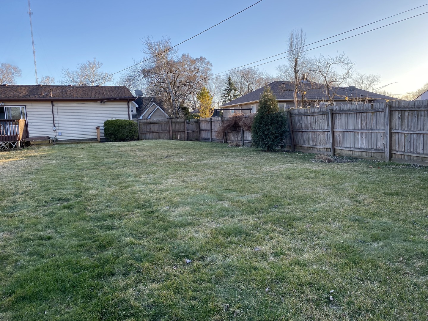 307 Cameron Avenue Lockport, IL 60441 - Photo 2 of 17 a view of a backyard