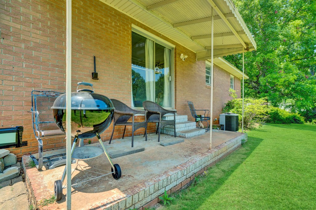 1307 West Alexander Road Greenwood, SC 29646 - Photo 28 of 39 Gallery Image 28