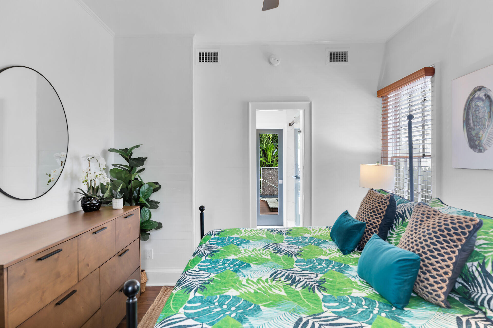 1015 Eaton Street Key West, FL 33040 - Photo 11 of 36 a living room with furniture