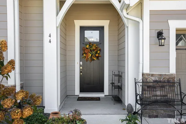 a view of a entryway door of the house