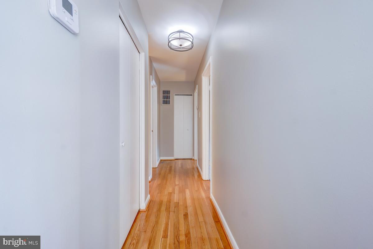 6417 Earlham Drive Bethesda, MD 20817 - Photo 16 of 37