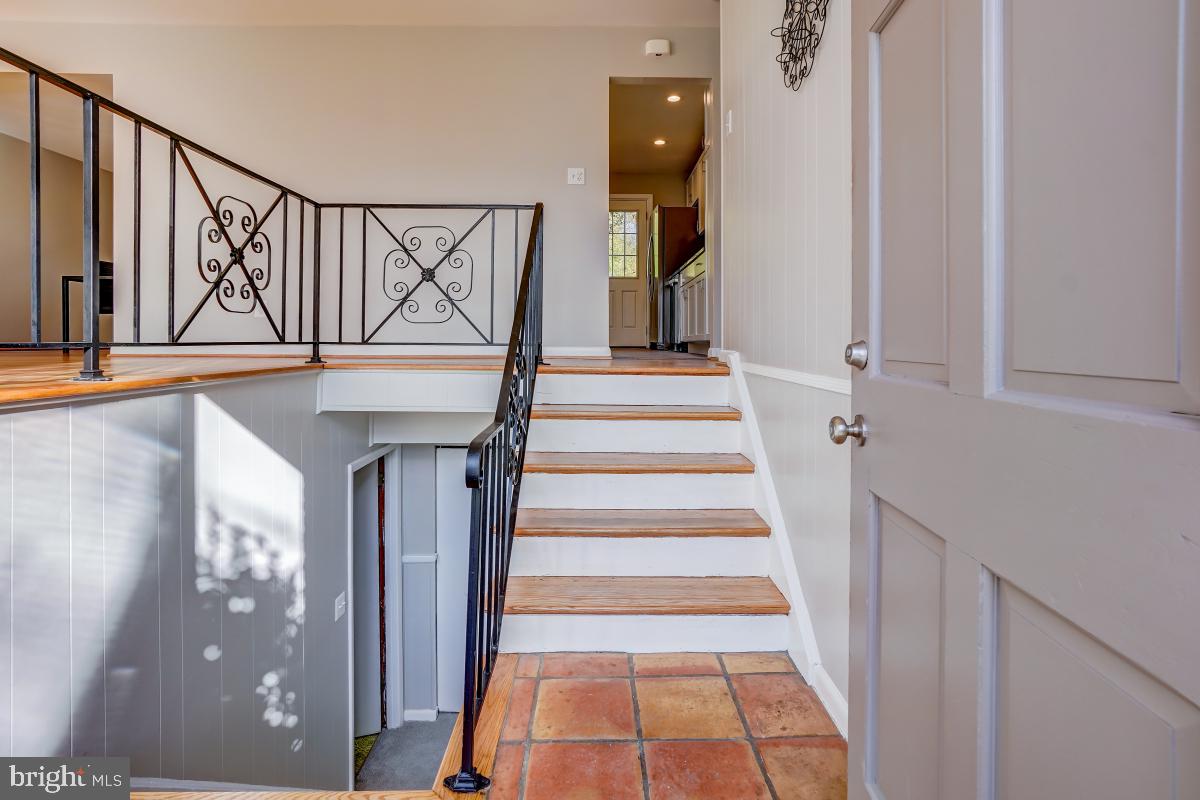 6417 Earlham Drive Bethesda, MD 20817 - Photo 5 of 37 Main level Entrance
